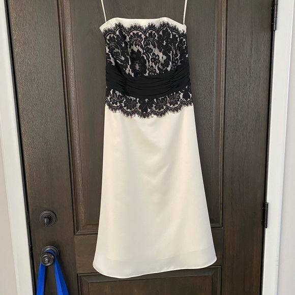 White House Black Market Dresses & Skirts - White House Black Market Dreas